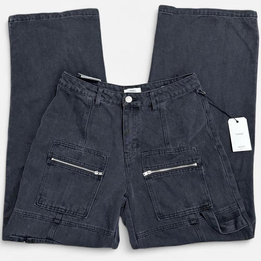 NWT Forever 21 Washed Black Denim Relaxed Straight Fit High Waisted Cargo Pants